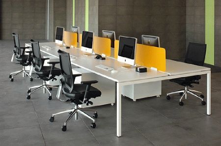 Офисные столы с перегородками Narbutas Nova из оргстекла (возможны тканевые или тканевые в алюм. рамке)